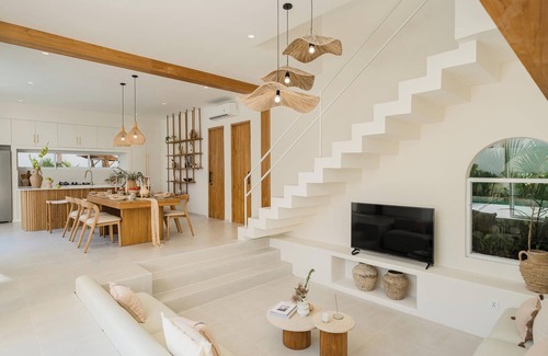 Tanjungbenoa Villa | New 3BR Chic Pool Villa Near Bingin Beach Uluwatu