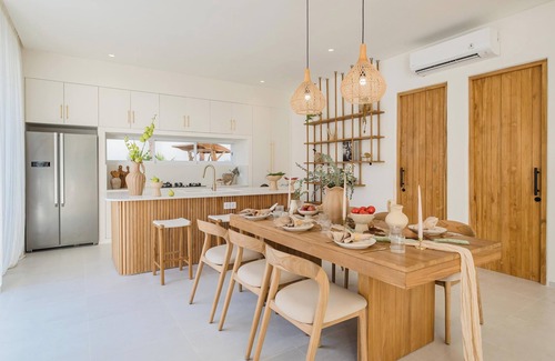 Tanjungbenoa Villa | New 3BR Chic Pool Villa Near Bingin Beach Uluwatu