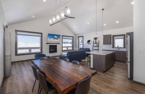 Four Corners House | New 3BR condo in Bozeman w/mtn views and trails