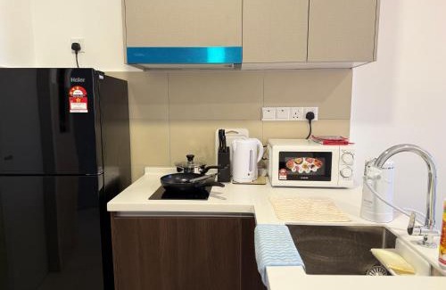 Puchong Apartment | NEW 3R2B FamilyHome Puchong 6-8 pax