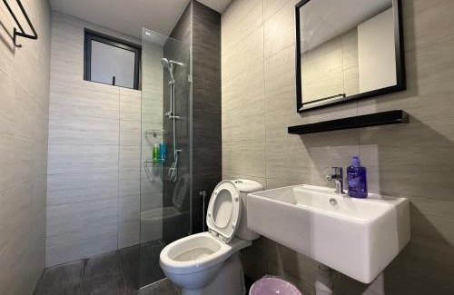 Puchong Apartment | NEW 3R2B FamilyHome Puchong 6-8 pax