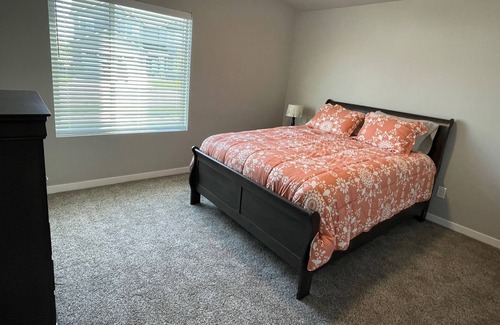 Meridian House | New 4 bedroom home minutes from Boise River