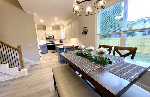 Ono Island House | New! 5 min to beach! Clean, modern and spacious-King mattress on Primary room