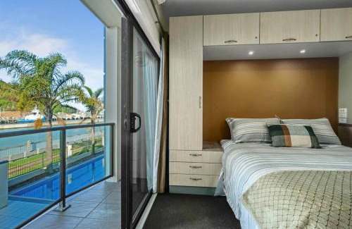Gisborne Apartment | NEW! 600m to CBD - Pool
