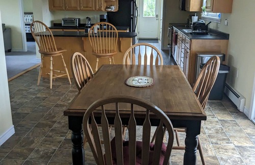 Surry House | NEW! A Secluded House in the Woods with a short walk to the Beach!