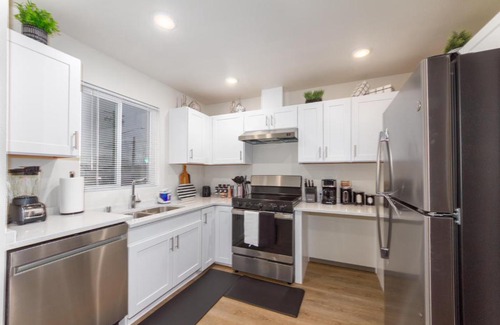 Spokane Apartment | NEW ADA Unit KING Bed Wi-Fi