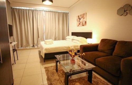 Jumeirah Lake Towers Apartment | New Age Vacation Homes - Cozy STUDIO in Goldcrest Views 2, JLT