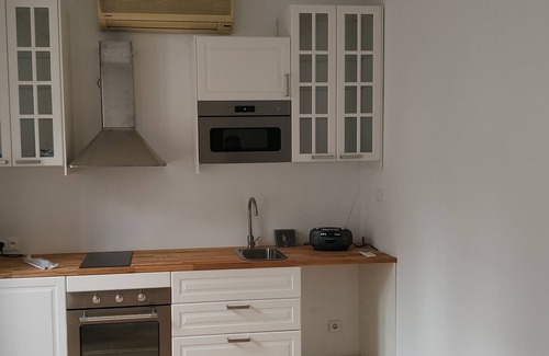 Toulon Apartment | New air-conditioned, fully-equipped studio (n. 3)