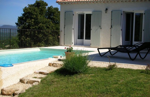 Barjac Villa | New air-conditioned house, swimming pool, WiFi, exceptional view of the Cévennes.