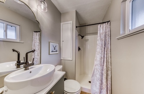 Alto Cabin | NEW! Alto Vista Cottage: Picturesque 3 Bedroom Cabin with an AMAZING View and Easy, Level Entry!