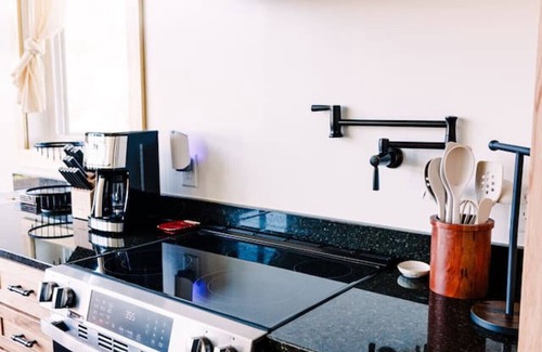 New River House | New! Alum Ridge Retreat by Buffalo Mtn Getaway