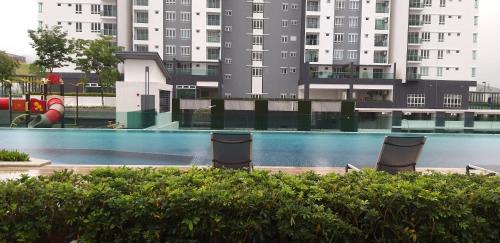 Kajang Apartment | New and Comfy Vacation Home