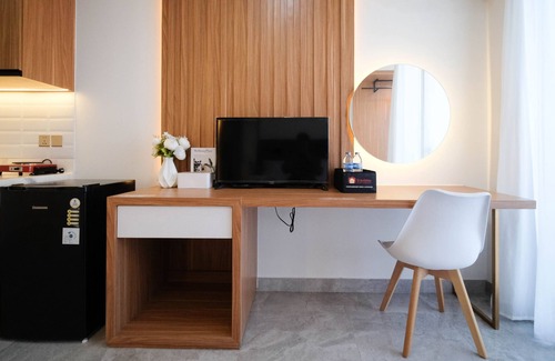 Suko Manunggal Apartment | New And Cozy Studio At 88 Avenue Apartment