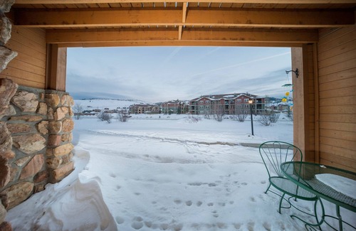 Granby Apartment | New and Cozy!