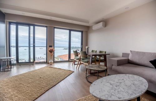 Kabatas Apartment | New and Modern Flat with Sea View