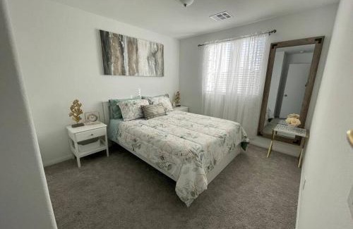 Las Vegas House | New,and Modern Home close to the strip