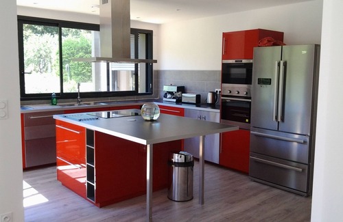 Orliaguet Villa | New and near Sarlat, a contemporary villa with heated indoor pool