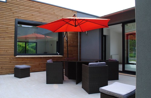 Orliaguet Villa | New and near Sarlat, a contemporary villa with heated indoor pool