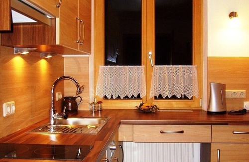 Weissbach an der Alpenstrasse House | New apartment 40m², shower/toilet, quiet location, hiking trails from the house