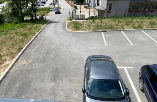 Visoko Apartment | New Apartment in the City