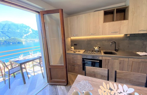 Lezzeno Apartment | NEW APARTMENT NEAR BELLAGIO! BALCONY GARDEN, & STUNNING VIEW! SMERALDO