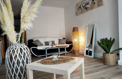 Cogolin Apartment | New apartment, near the sea + swimming pool + parking