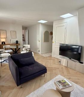 16th Arrondissement Apartment | New Apprt 2 Rooms Tour Eiffel