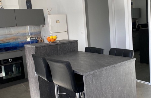 Vaux-sur-Mer Villa | new architect villa with large terrace and patio 800 m from the sea