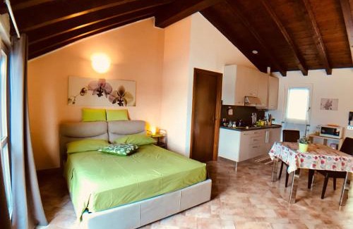 Fiumelatte Apartment | New Attic Lake View 4