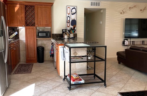 Old Naples House | *NEW* AVAILABLE NOW, Jan, Feb, Mar! FERN COTTAGE! Weekly/Monthly/Yearly Rentals!