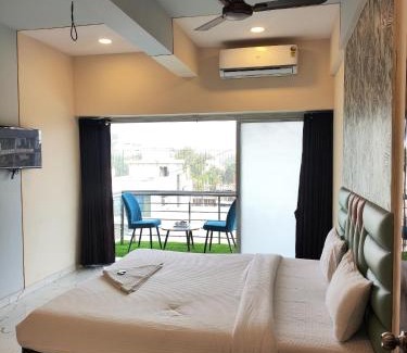 Dombivli East House | New Balaji Residency By Glitz Hotels
