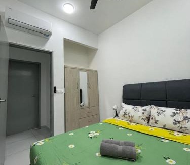 Simpang Ampat Apartment | NEW Batu Kawan 2Bedroom Suite near IKEA-Columbia Asia Hospital-BKIP-UOW Kdu