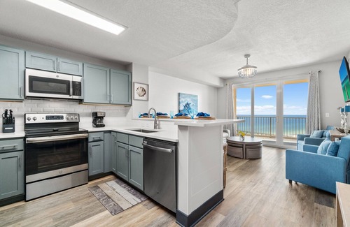 Panama City Beach Condo | New Beach Condo Sunset Views Resort Pool Pier Park