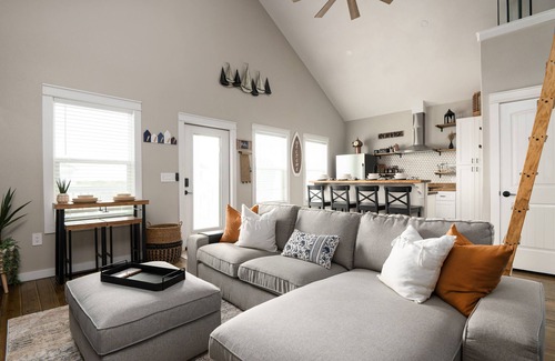 Port Bolivar Villa | New Beach Villa | Cozy Living | Steps to the beach
