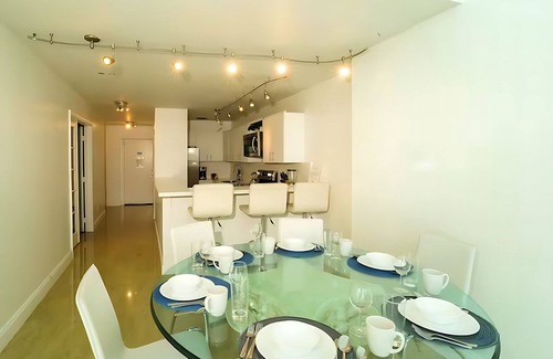 La Gorce Apartment | NEW BEACHFRONT 2 bedroom CONDO-HOTEL with parking and direct beach access