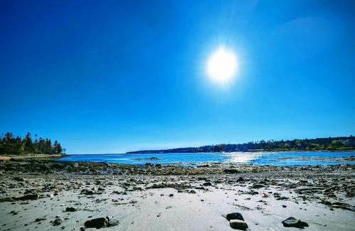 Prospect Harbor House | NEW Beachy Watering Cove Cottage