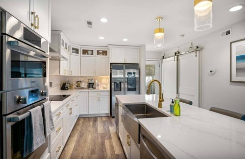 Seabrook Island House | NEW! Beautiful 1 Bdrm 2 Bath Townhouse on the Golf Course-Amenity Card Included