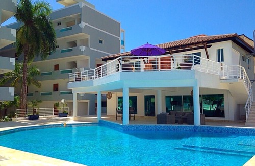 Boca Chica Apartment | New/Beautiful 2B/2B Across From The Beach 101A