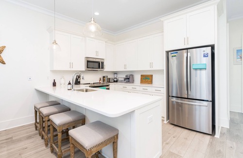 Gulf Shores Cottage | NEW Beautiful 4/4 Beach Cottage - Steps to Beach