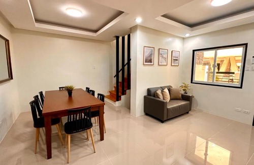 Davao House | New Big Cozy 3 Bedroom House Blue