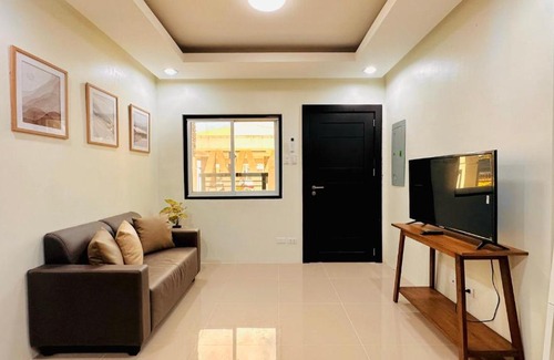 Davao House | New Big Cozy 3 Bedroom House Blue