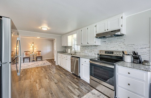 New Blaine House | New Blaine Getaway - Walk to Lake Dardanelle!