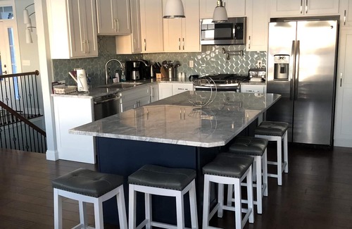 Seneca Falls House | New Blue Lake House in the Heart of the Finger Lakes
