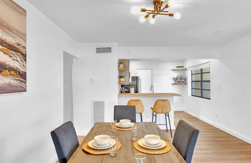 West Hollywood Apartment | NEW* Boho Chic Chateau Unit #2