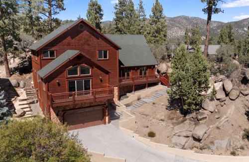 Castle Glen Estates House | NEW! Boulder Luxe Estate - Luxury Retreat for 16-Your Elevated Mountain Getaway