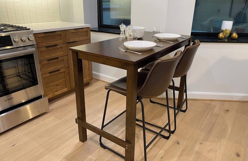 West End Condo | New Boutique 1BR Condo, Georgetown West End, Pvt Deck, Roof Deck