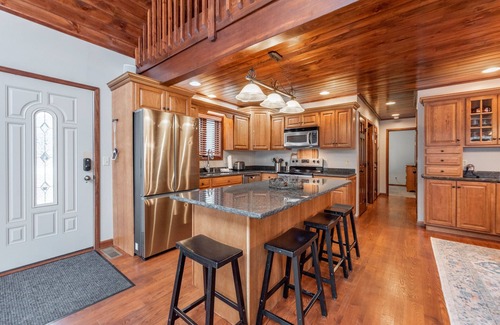 Swanton House | New! Breathe Easy: Lakefront, Dock Slip, Hot Tub, Fireplace, Fire Pit!