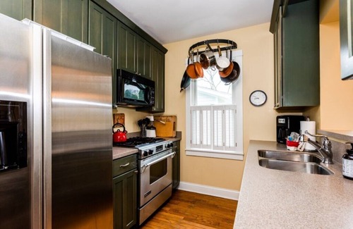 New Buffalo House | NEW BUFFALO HOME CLOSE TO BEACH & DOWNTOWN!