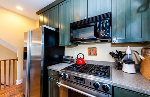 New Buffalo House | NEW BUFFALO HOME CLOSE TO BEACH & DOWNTOWN!