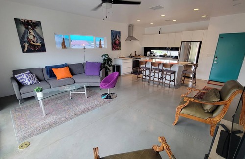 Garfield House | New build 2018 modern 2B/2B home in a historic central Phoenix district